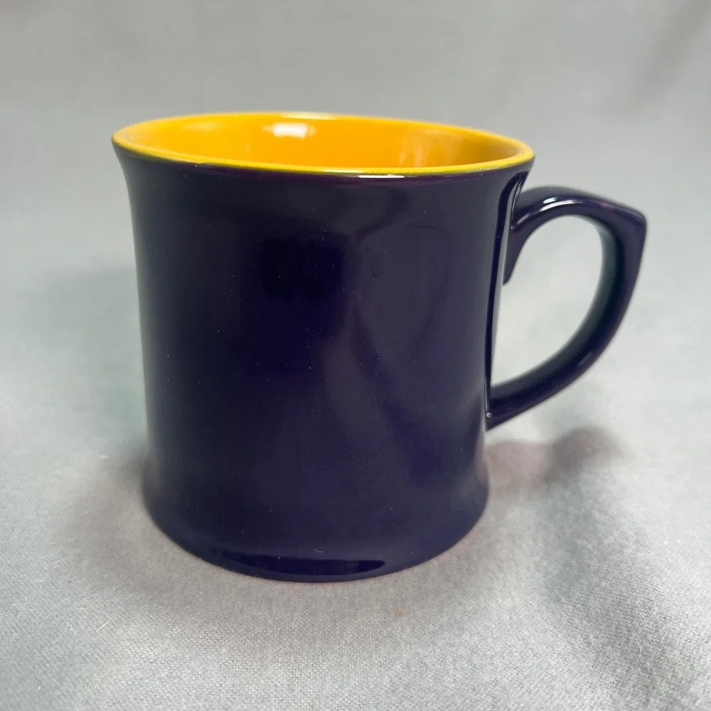 Disney Aladdin Broadway Musical‎ Coffee Mug Purple Yellow Genie Lamp Inside